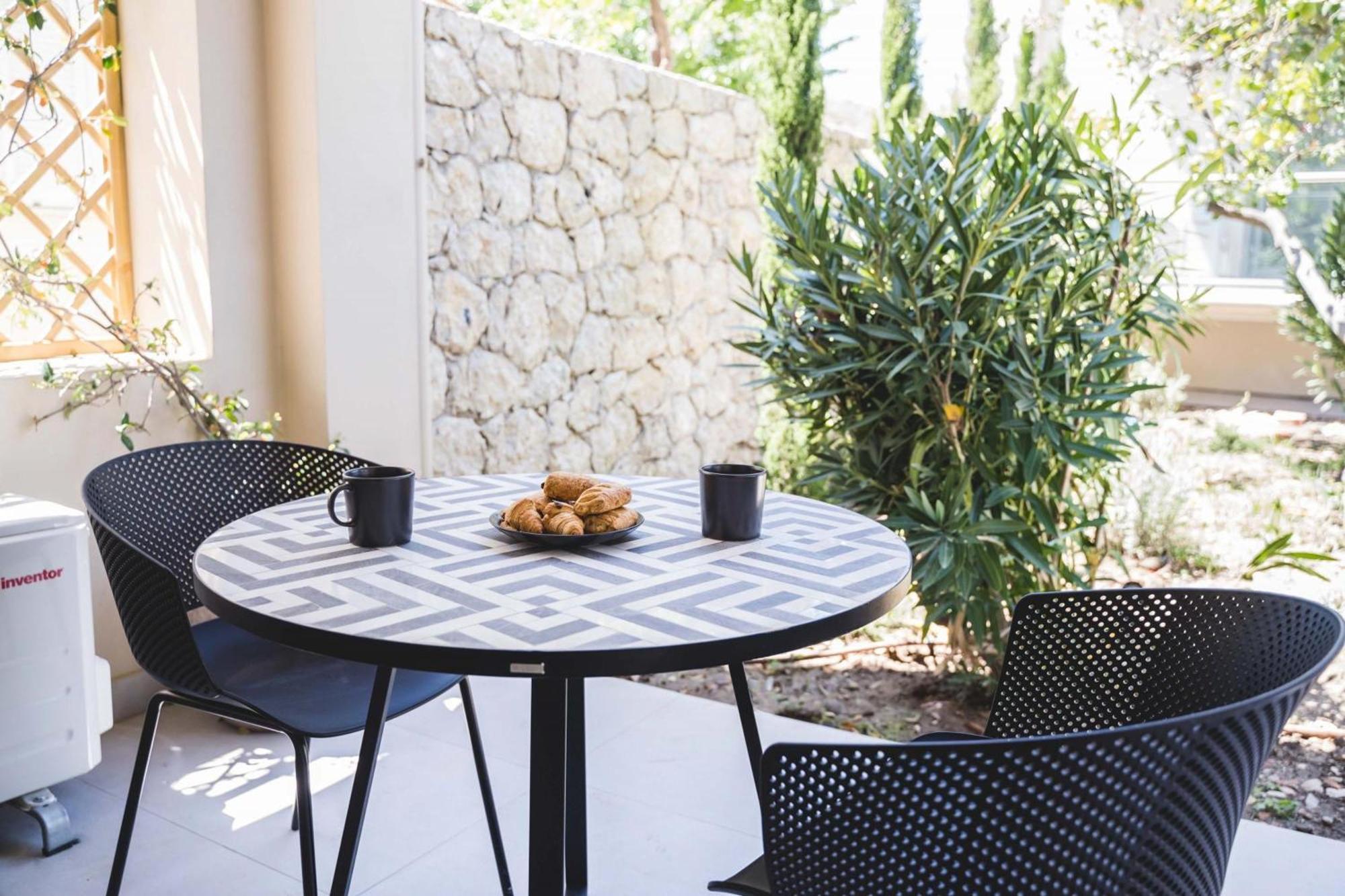 Blue Symphony Suites Apartments Nikiana Exterior foto